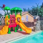 Mobil Avec Terrasse Pour 6 Personnes A - Api-1-52-450