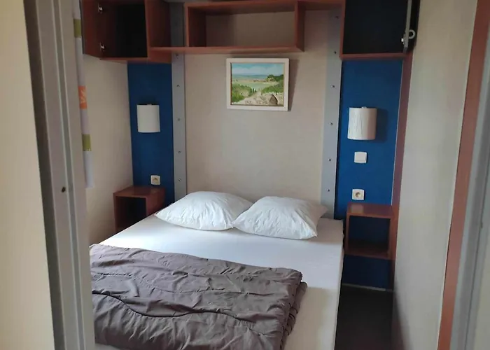 Kamp alanı Mobil Avec Terrasse Pour 6 Personnes A - Api-1-52-450 Anduze