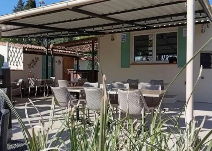 Mobil Avec Terrasse Pour 6 Personnes à - Api-1-52-450 Campeggio